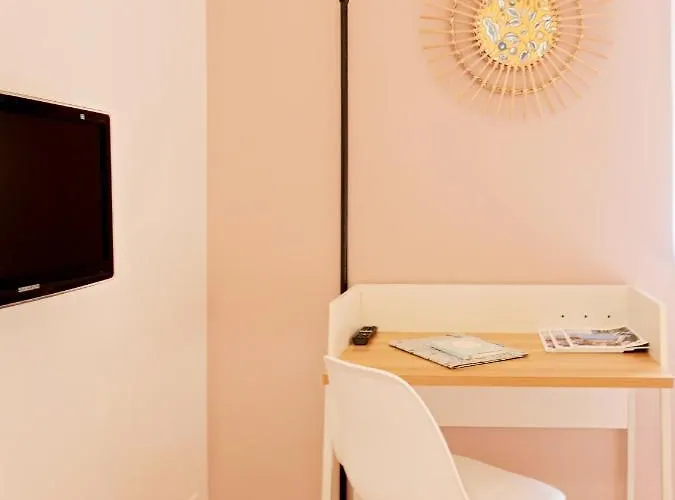 Lemon Hotel Menton
