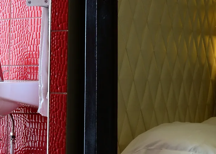 Lemon Hotel 2*