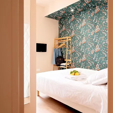 Lemon Hotel 2*
