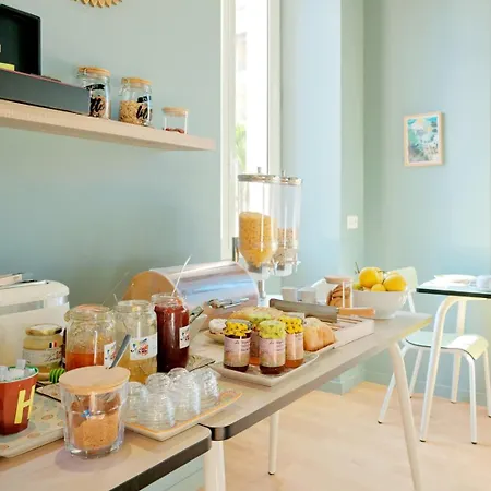Lemon Hotel Menton