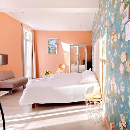 Lemon Hotel Menton