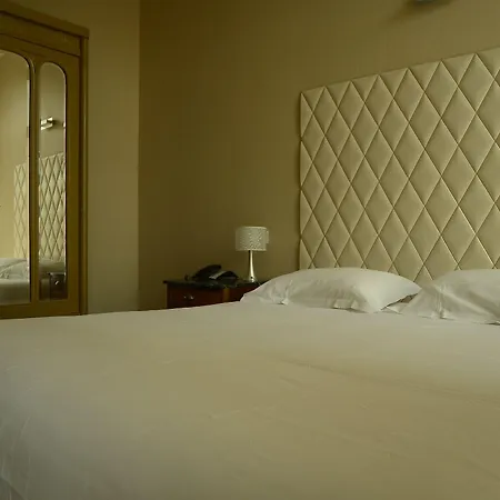 Lemon Hotel Menton