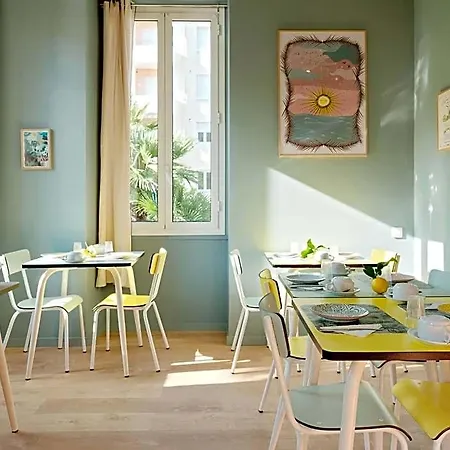 Lemon Hotel 2*