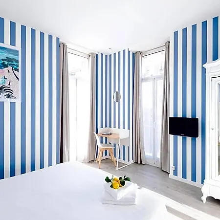 Lemon Hotel