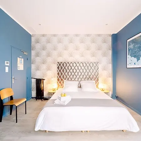 Lemon Hotel